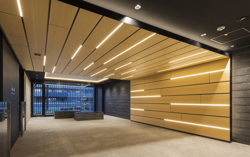 エントランスホール夜景