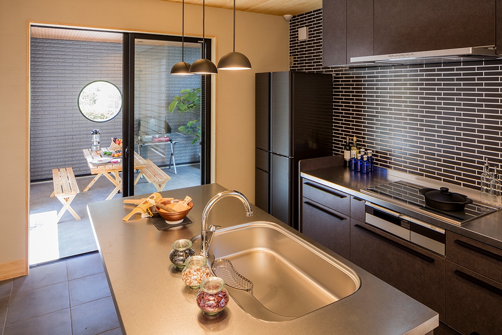 04_一関展示場_キッチン