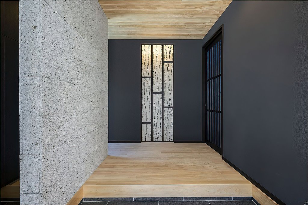 07_横浜港南台展示場_玄関