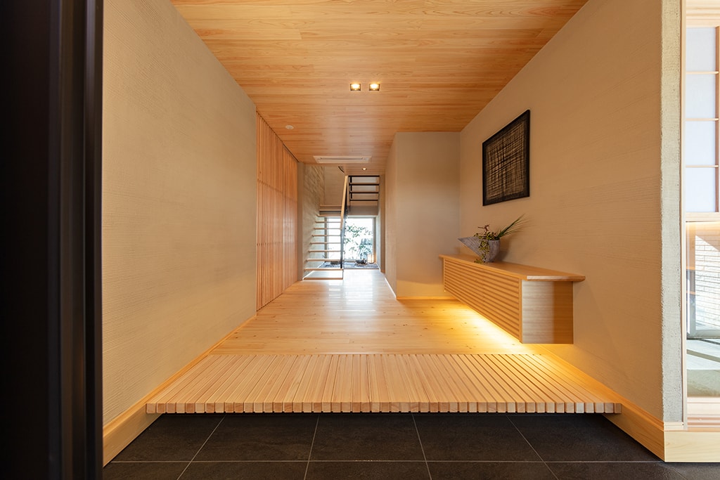 08_甲府昭和展示場_玄関