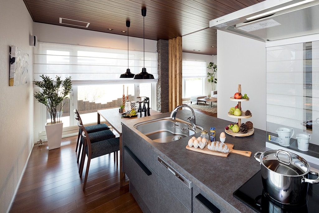 04_釧路展示場_キッチン