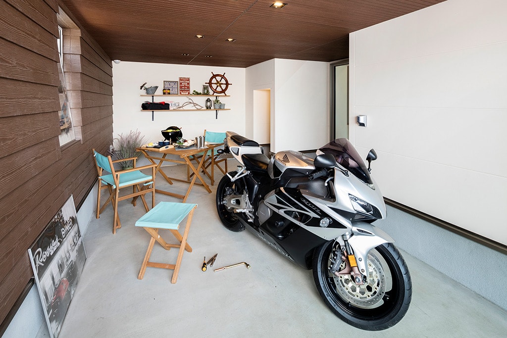 08_釧路展示場_ガレージ