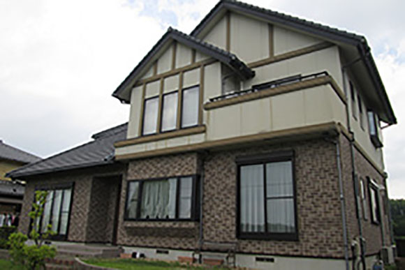 事例3 外壁塗装(シリコン塗装) Before