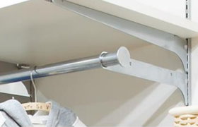 ハンガーパイプ